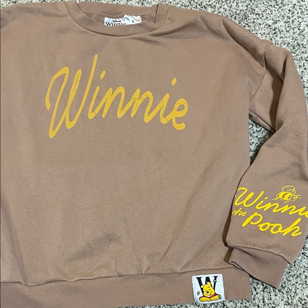Winnie Women's Crew Neck Sweatshirt size small